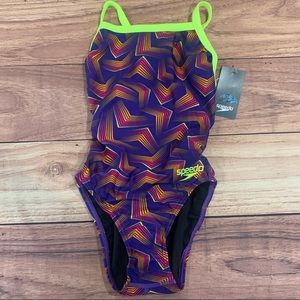 NWT Speedo One piece pro lt performance swimsuit
Play the angles fly back 26